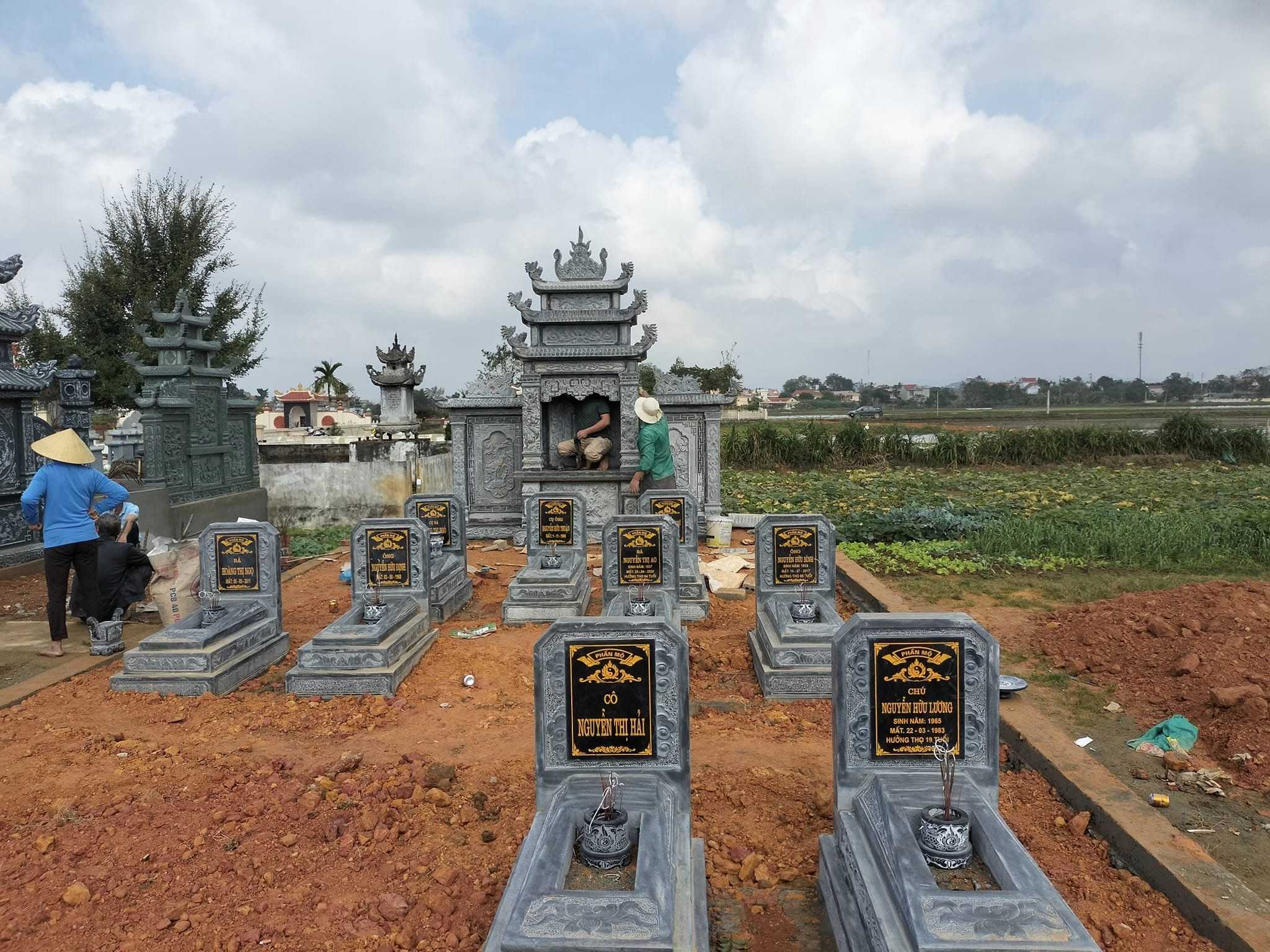 Khuôn viên lăng mộ - KLM8