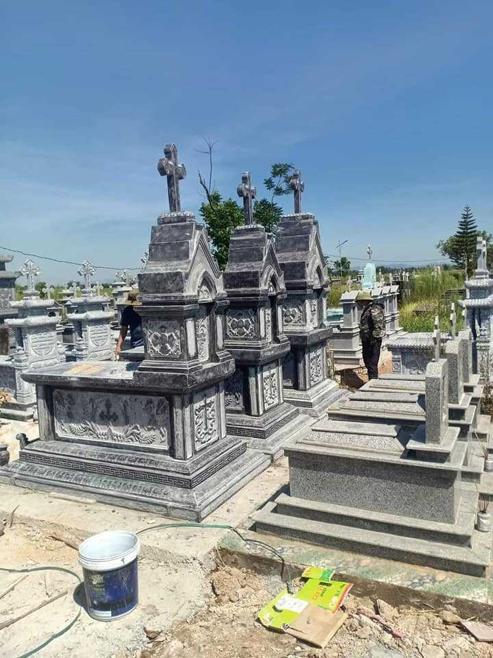 Mộ công giáo - MCG10