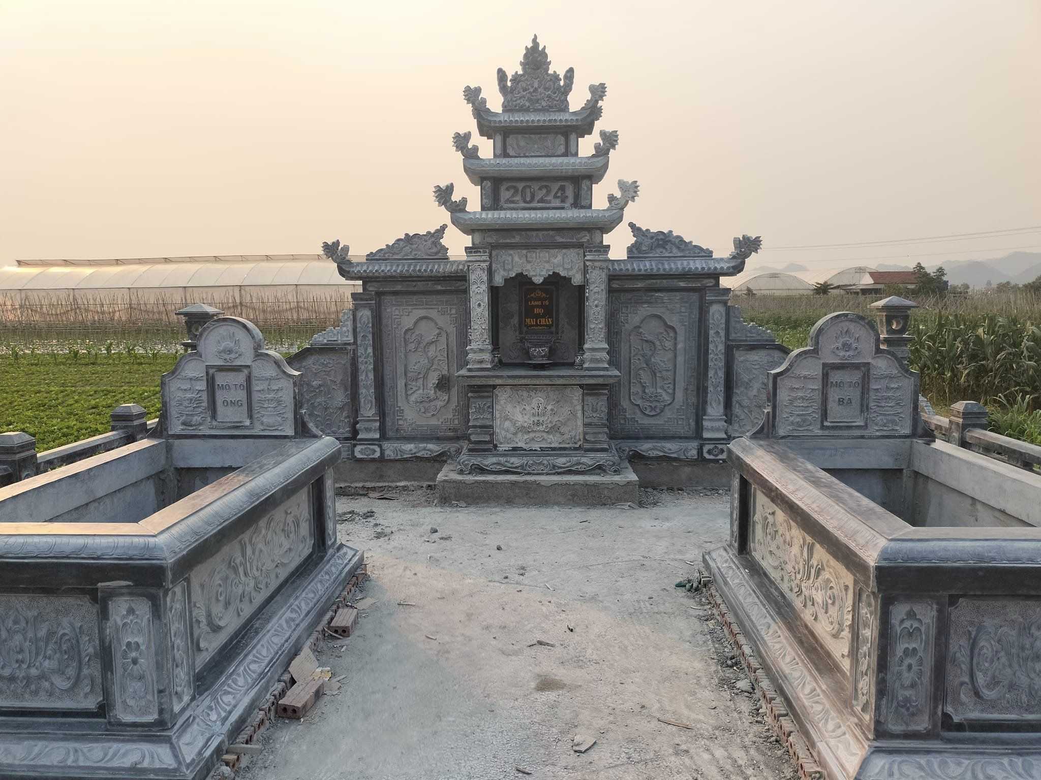 Khuôn viên lăng mộ - KLM21