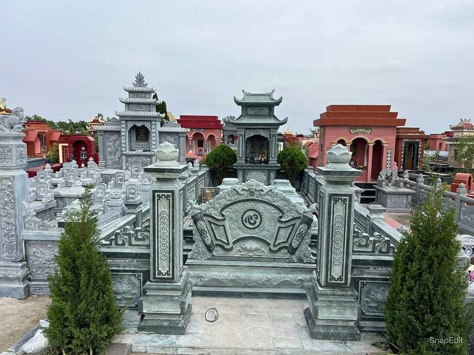 Khuôn viên lăng mộ - KLM15