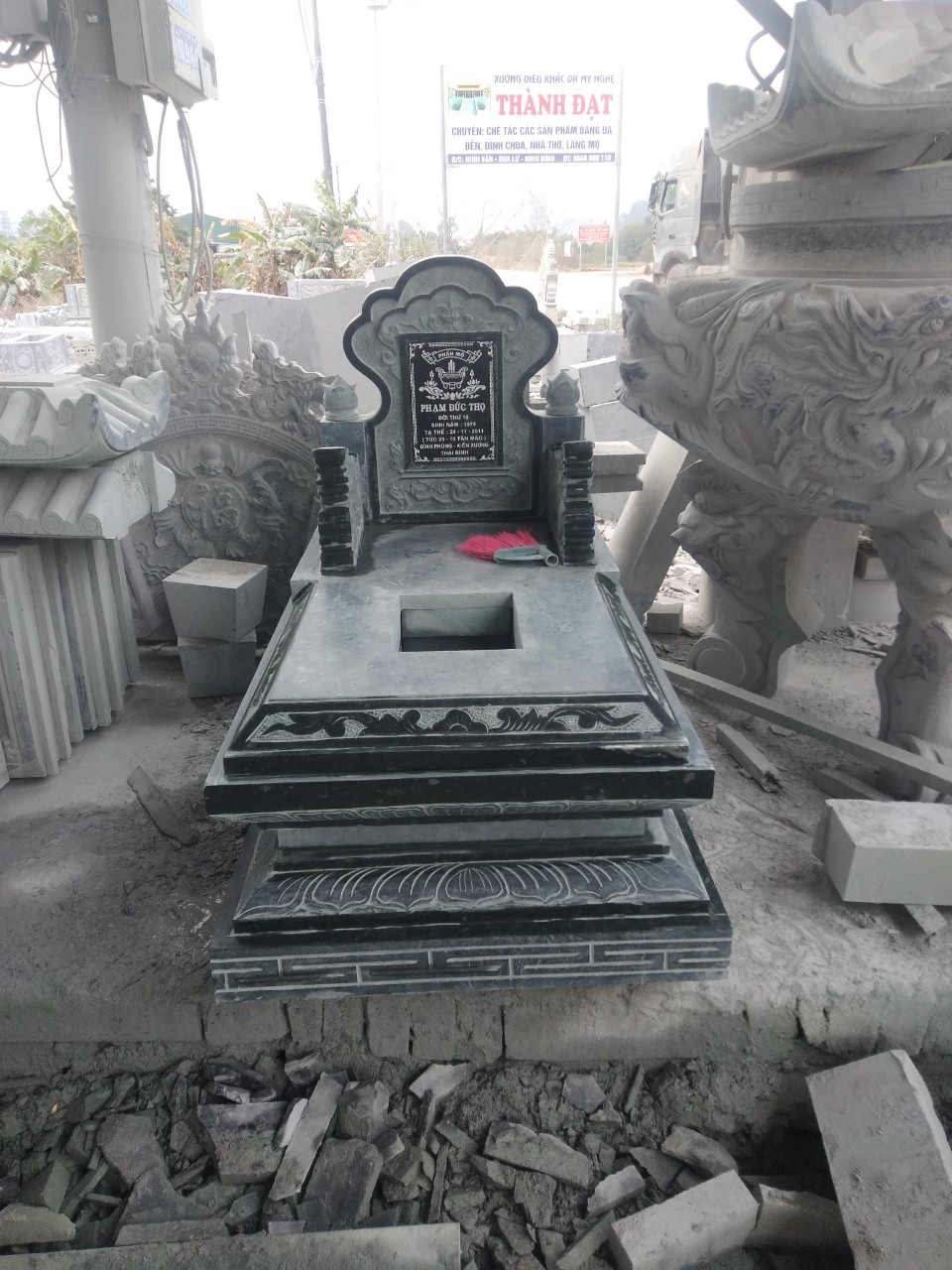 Mộ tam cấp - MTC11