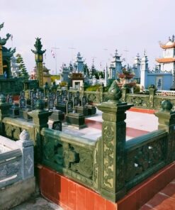 Khuôn viên Lăng mộ